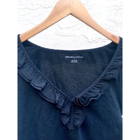 NY&Co V-Neck Long Sleeve Tee w Ruffle Trim (M) - Picture 2 of 4
